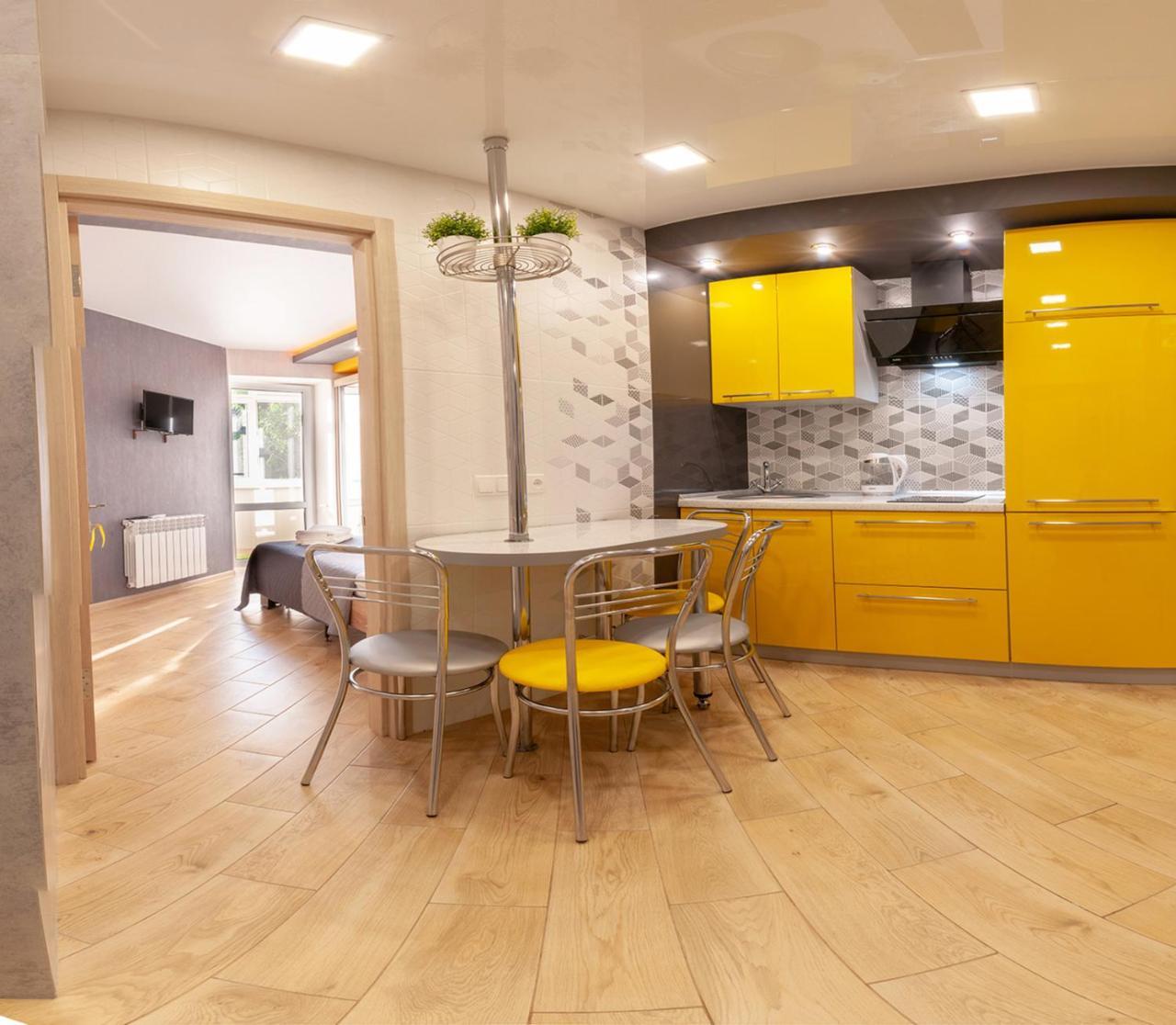Yellow Loft Luxury Apartments With 2 Bedrooms Poltava Exterior photo